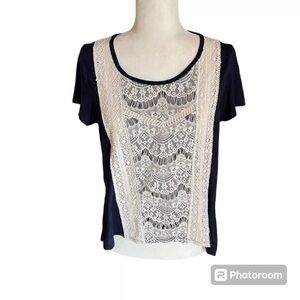 Demeanor Navy Blue White Lace Short Sleeve Top Size L
